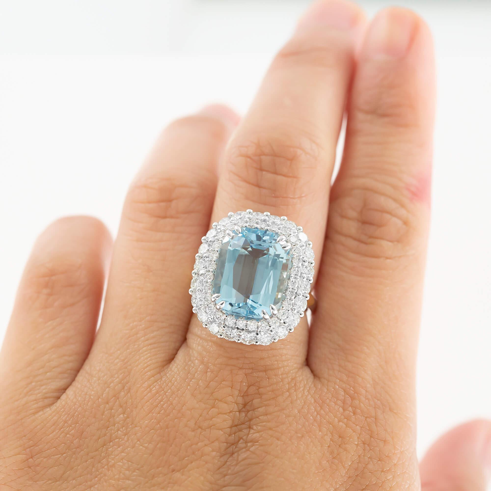 Modern 8.47ct Aquamarine & Diamond Ring - A Gerard McCabe Arnia Design For Sale