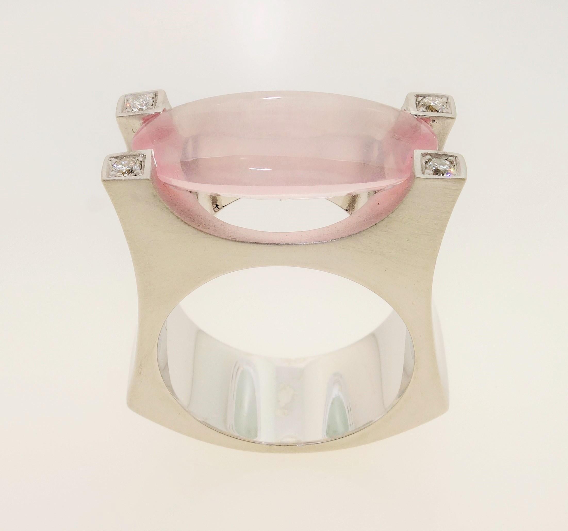 Contemporary 8.48 Rose Quartz and Diamond Cocktail Statement Ring Estate Fine Jewelry For Sale