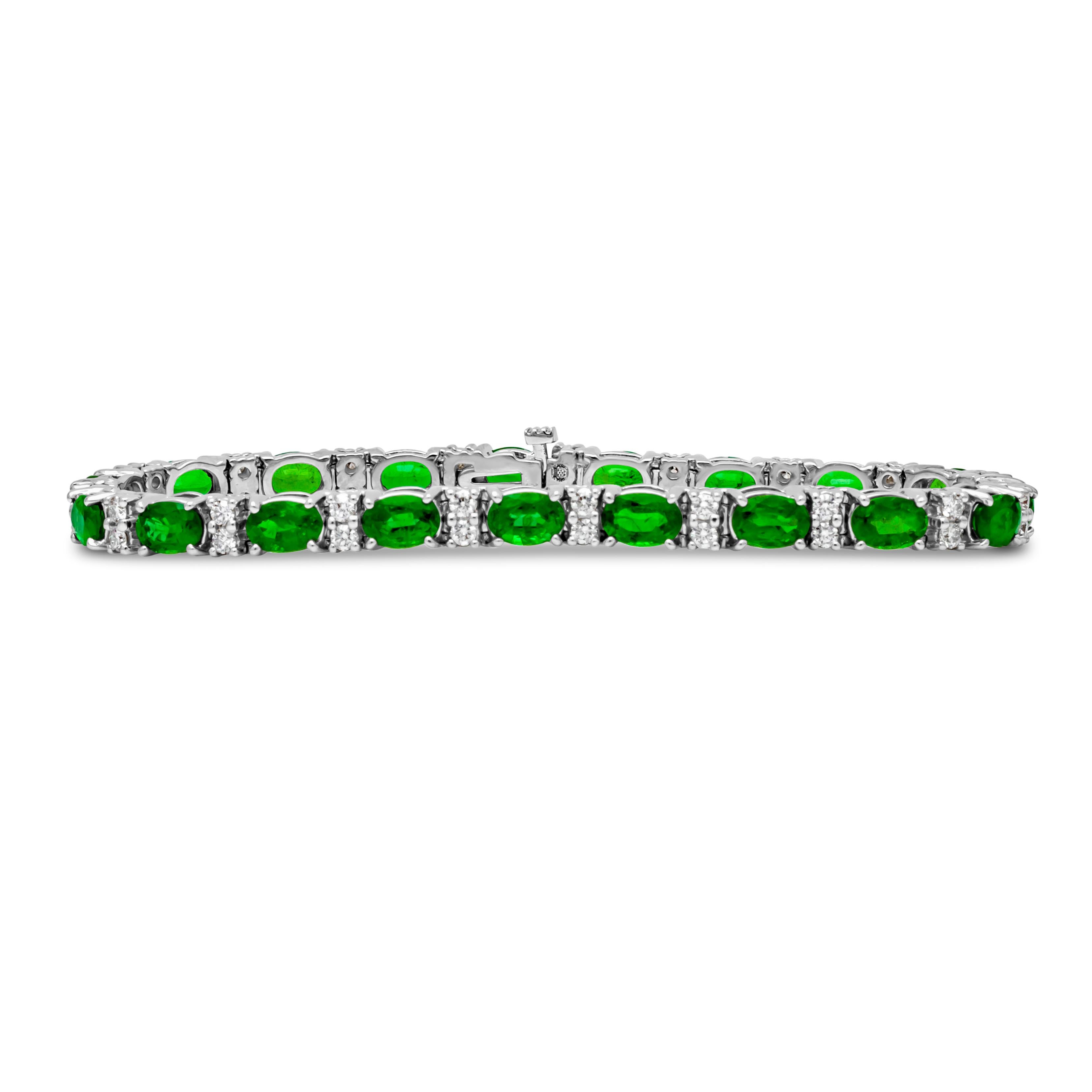 Contemporary Roman Malakov 8.48 Carats Total Oval Cut Emerald with Diamond Tennis Bracelet For Sale