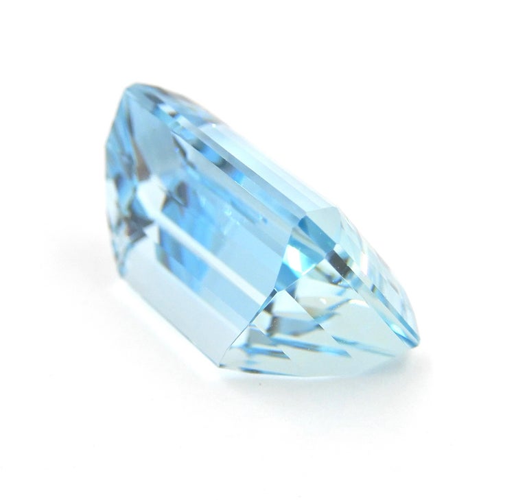 8.49 Carat Emerald Cut Aquamarine Loose Gemstone at 1stDibs