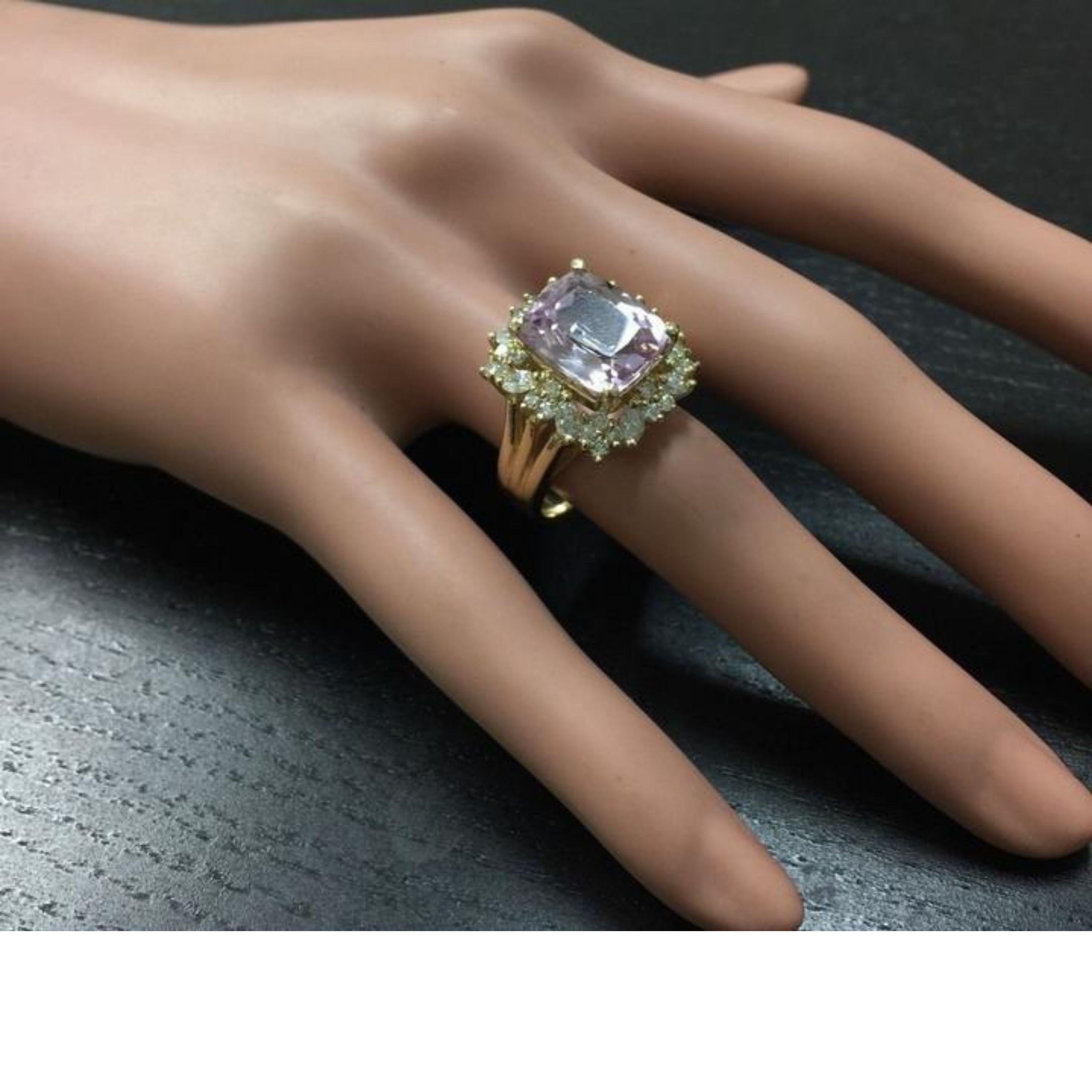 Women's 8.49 Carat Natural Kunzite and Diamond 14 Karat Solid Yellow Gold Ring For Sale