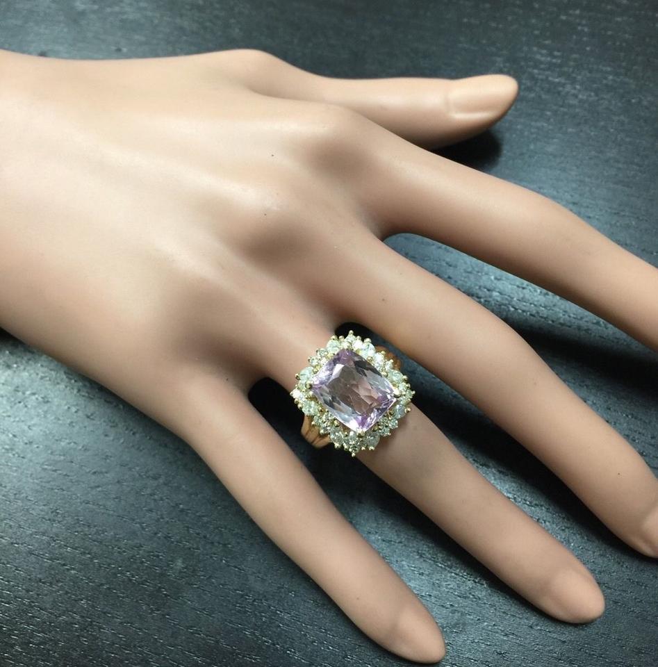 8.49 Carat Natural Kunzite and Diamond 14 Karat Solid Yellow Gold Ring For Sale 2