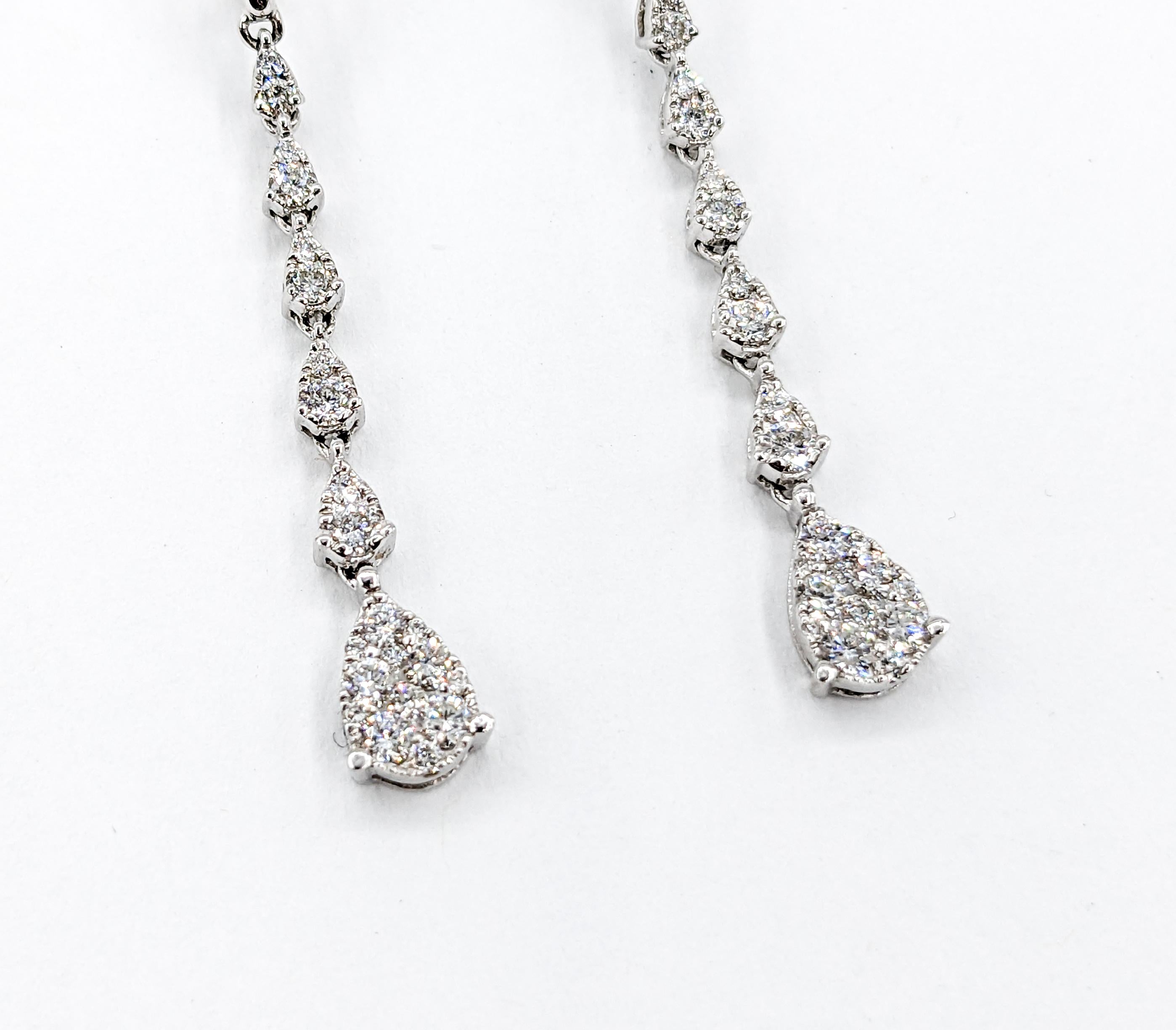 .84ctw VS Quality Diamond Quality Dangle Earrings In New Condition For Sale In Bloomington, MN