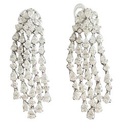 Magnifiques boucles d'oreilles pendantes en or 18 carats avec diamants cascades fantaisie 85 000