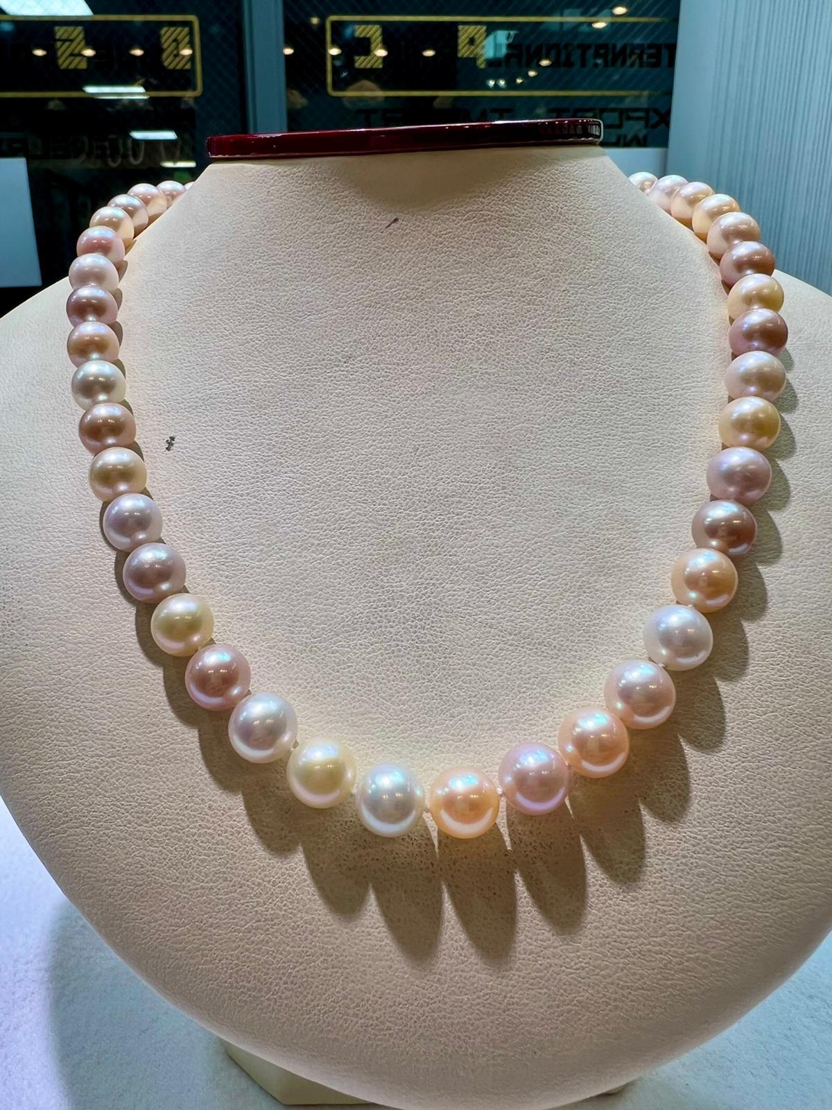 8.5-9mm 17 Zoll australische mehrfarbige Perle mit 14k Gelbgold Spange
