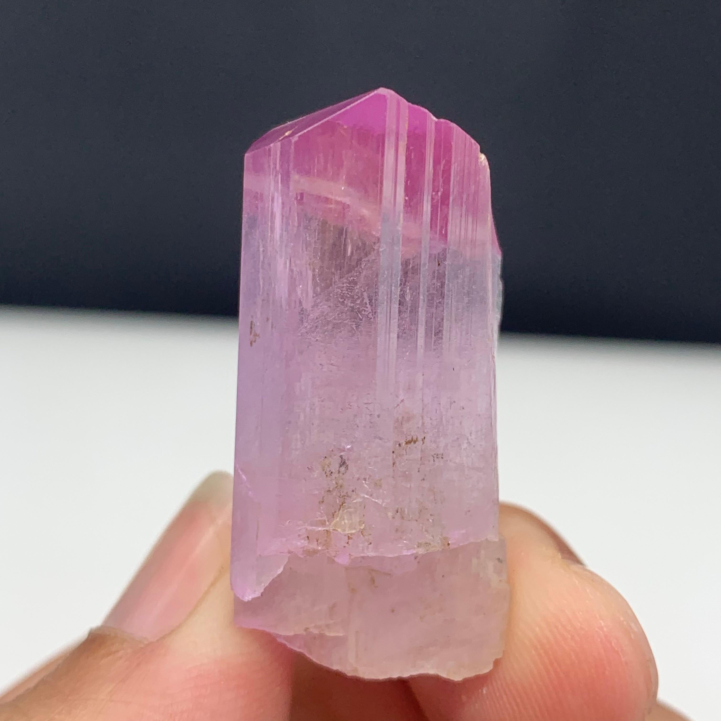 Other 85 Carat Beautiful Kunzite Crystal From Kunar, Afghanistan For Sale