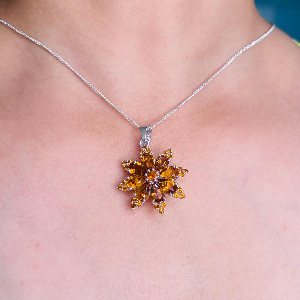 8.5 Carat Citrine Flower Sunburst Pendant for Women Necklace in 925 For Mom In New Condition For Sale In New York, NY