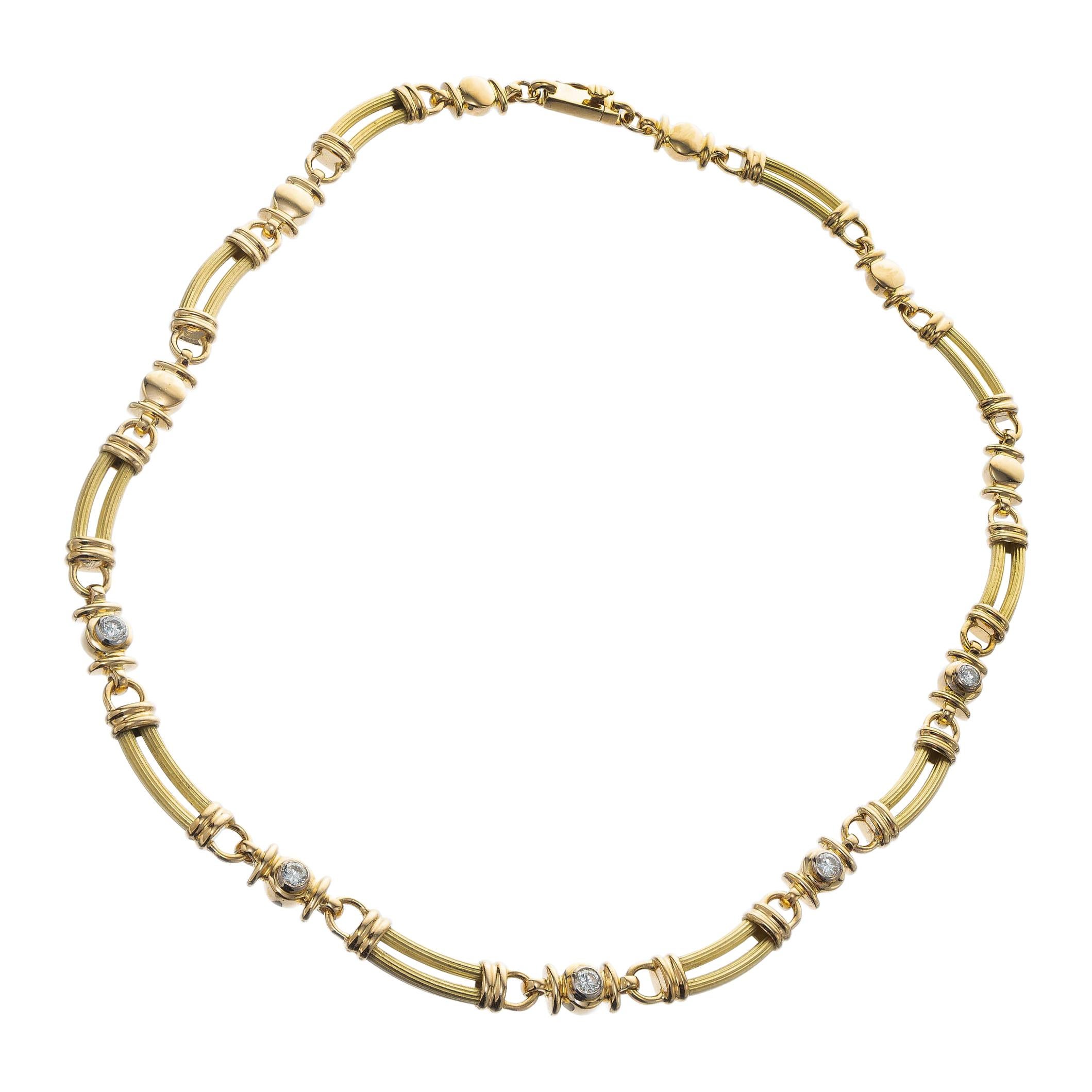 .85 Carat Diamond Yellow Gold Link Necklace For Sale