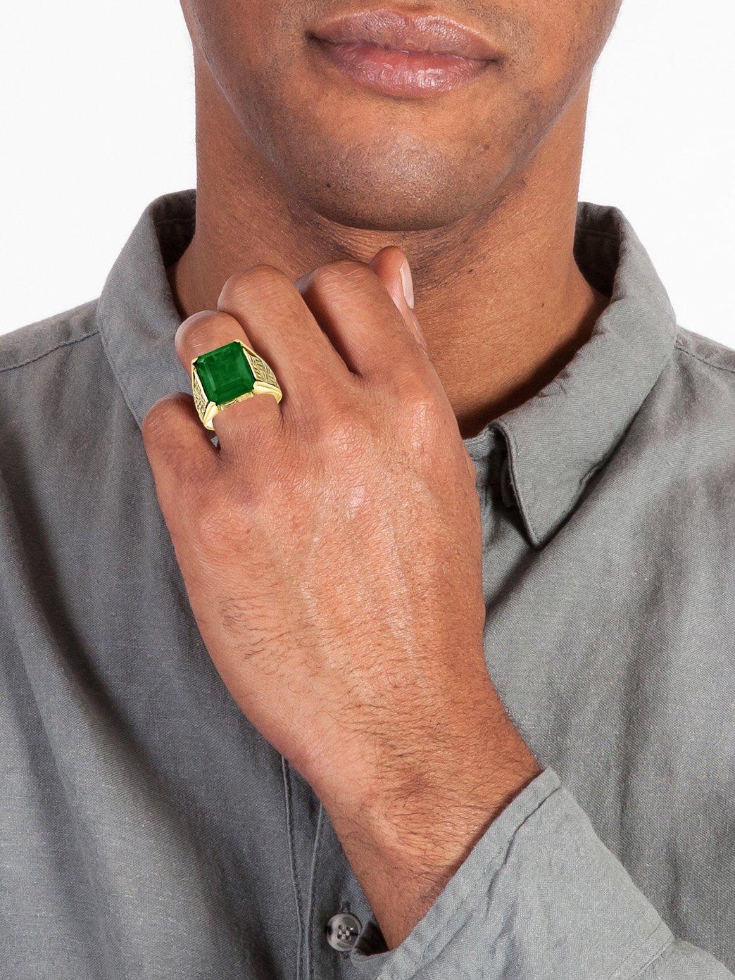 8.5 Carat Emerald Cut Brazilian Emerald 18 Karat Yellow Gold Men's Ring 2