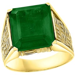 8.5 Carat Emerald Cut Brazilian Emerald 18 Karat Yellow Gold Men's Ring