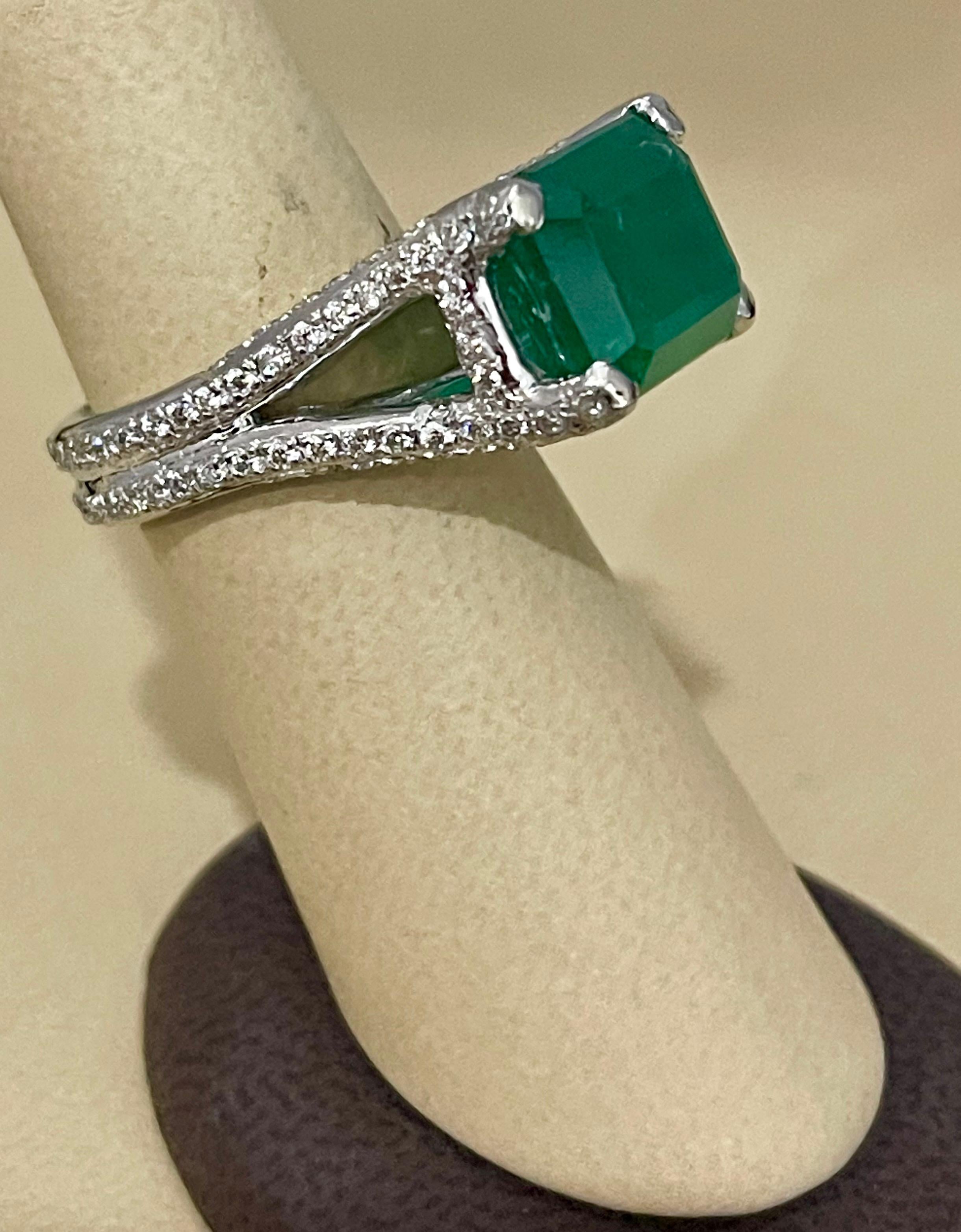 8.5 Carat Emerald Cut Emerald and 4 Ct Diamond Ring Platinum, Estate 6.5 Unisex For Sale 10