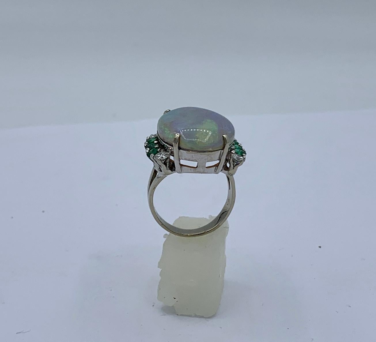 8.5 Carat Opal Emerald Diamond Ring 14 Karat Gold Cocktail Retro Antique Ring For Sale 9