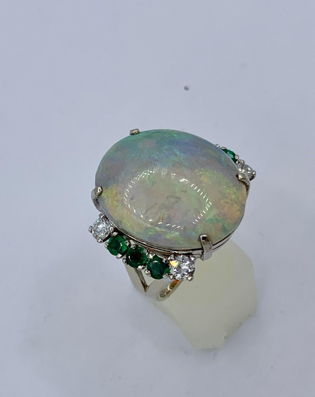 8.5 Carat Opal Emerald Diamond Ring 14 Karat Gold Cocktail Retro Antique Ring For Sale 10