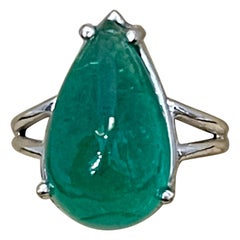 8.5 Carat Pear shape Emerald Cabochon 14 Karat White Gold Cocktail Ring Vintage