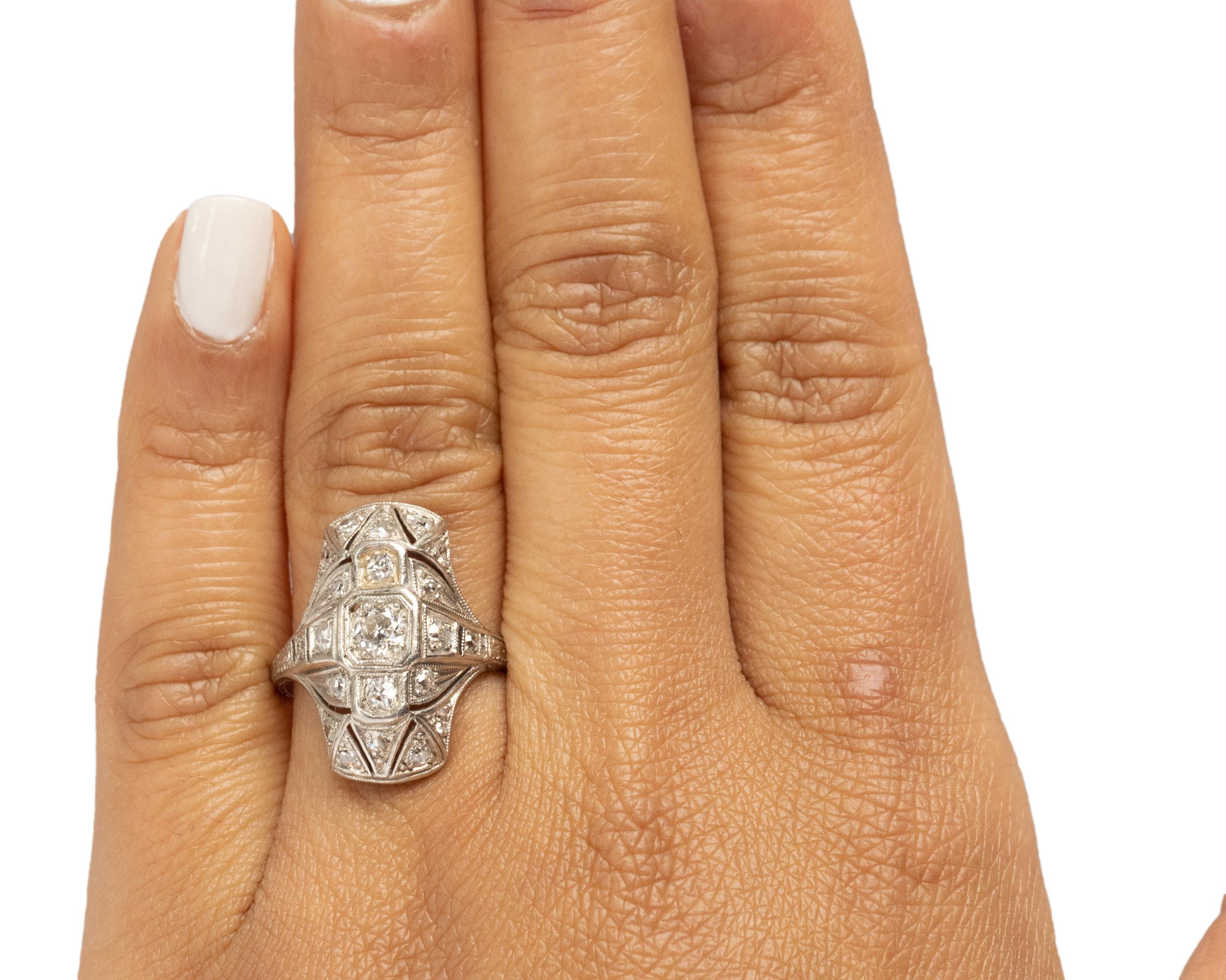 Women's .85 Carat Total Weight Art Deco Diamond Platinum Engagement Ring For Sale