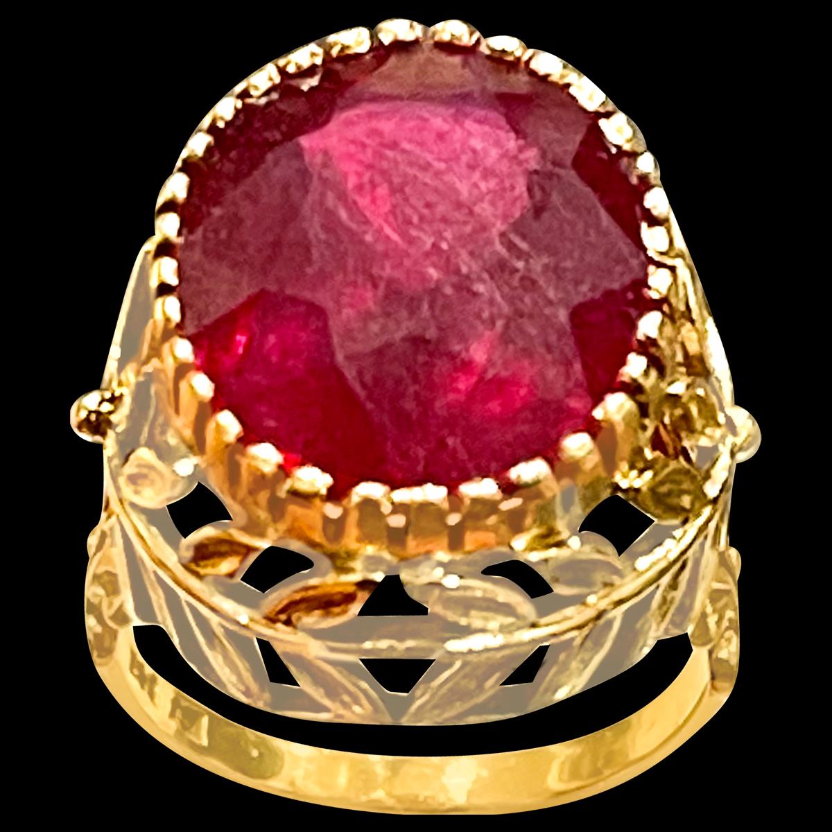 Oval Cut 8.5 Carat Treated Oval Ruby 14 Karat Yellow Gold Cocktail Ring, Vintage