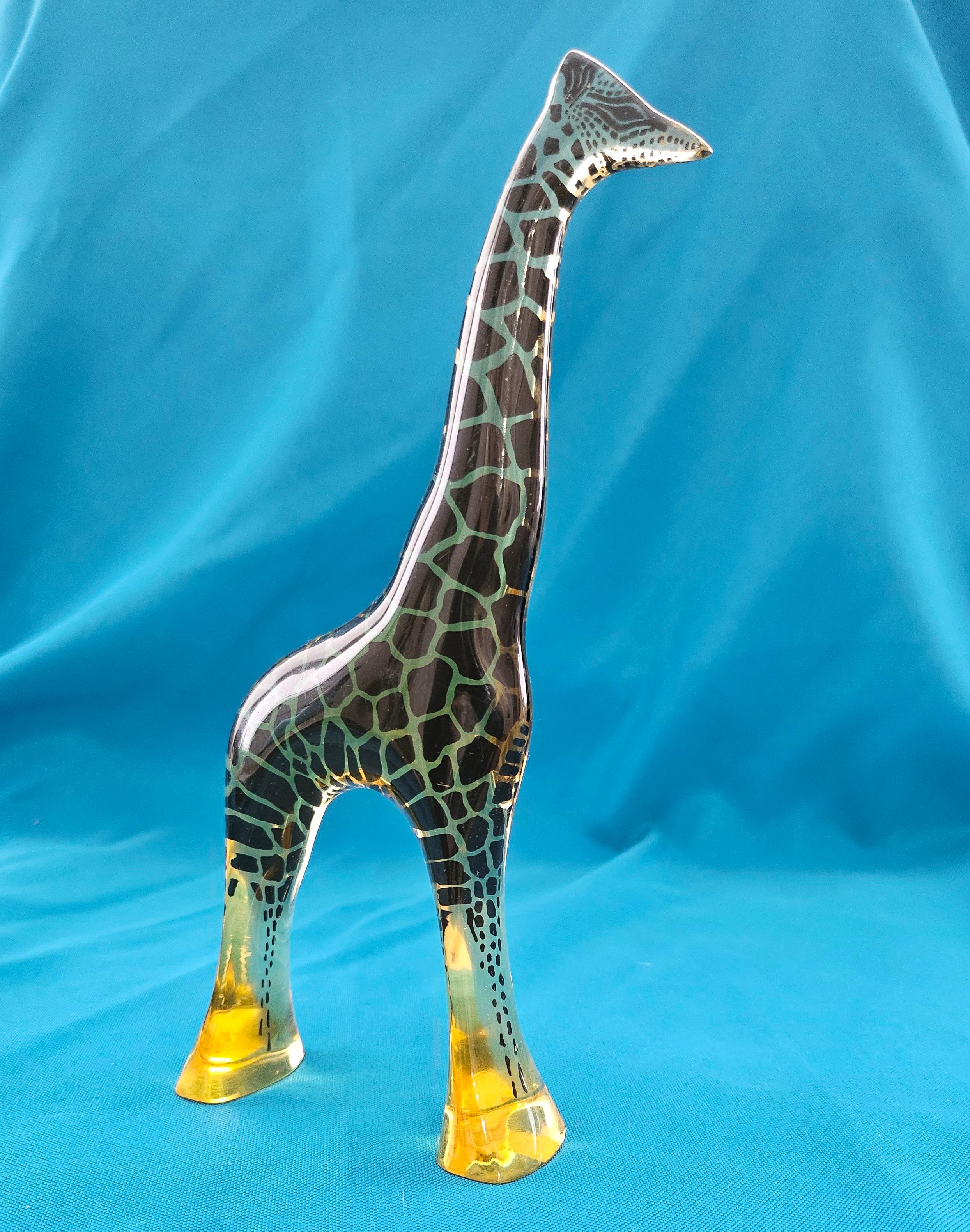 Mid-Century Modern 8.5 Inch Abraham Palatnik Lucite Giraffe Sculpture - Op Art For Sale