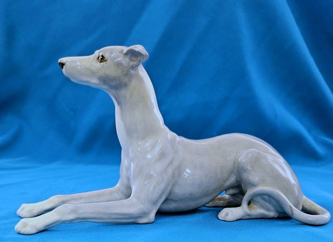 Sculpture de lévrier ou de marionnette en porcelaine gris-gris et blanc de 8,5 pouces 1