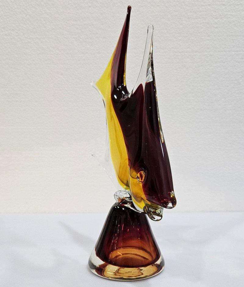 8.5 Inch Tall Murano Art Glass Fish Sculpture For Sale 3