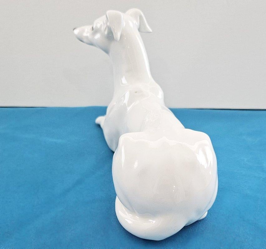 Levriero bianco in porcellana o ceramica da 8,5 pollici / Whiting in vendita in vendita 1