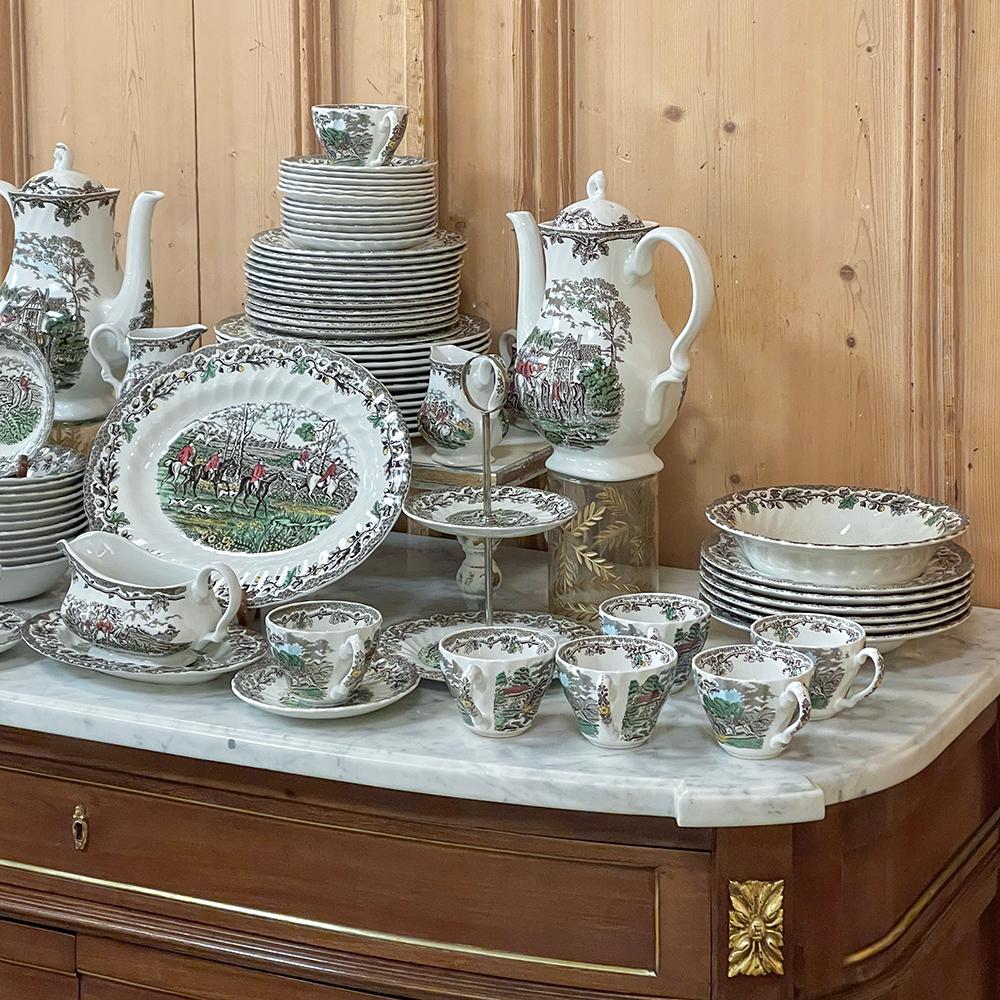 Ensemble de 85 pièces de vaisselle ancienne du Staffordshire en vente 10