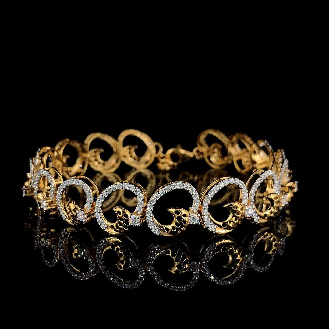 Round Cut 8.5 TCW Moissanite 18kt Gold designer Bridal Necklace, Earring, Bracelet set For Sale