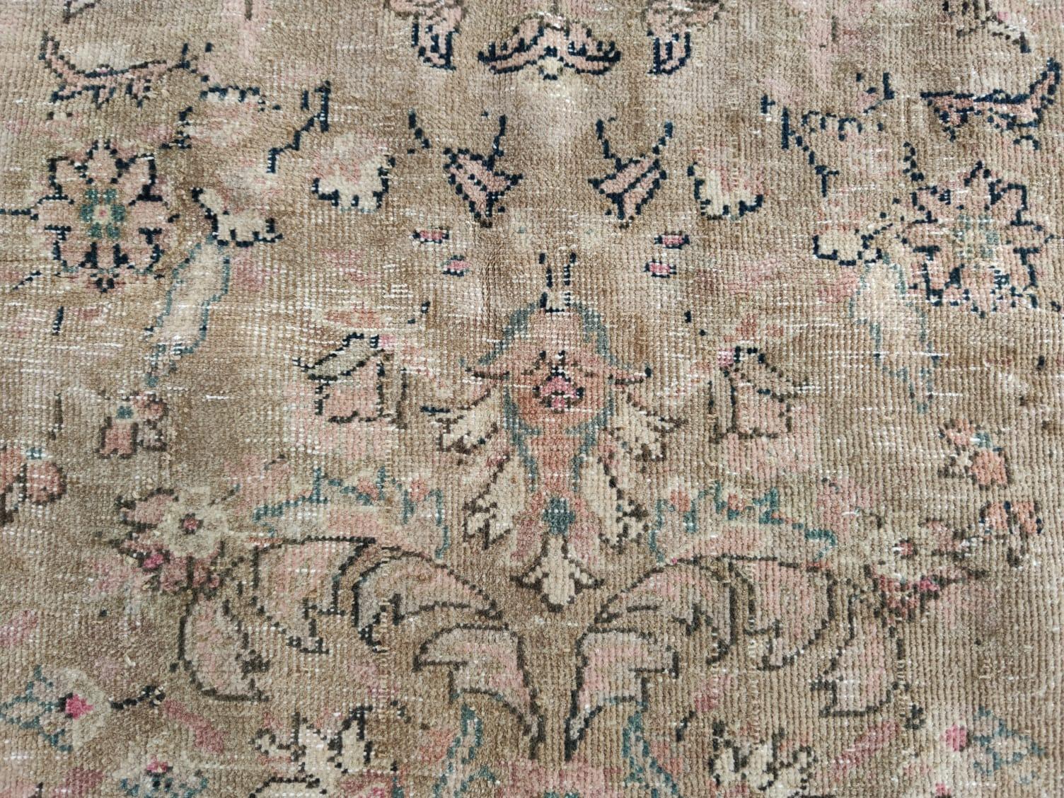 8.5x11 Ft Vintage Handmade Floral Pattern Turkish Wool Area Rug in Tawny Brown 3