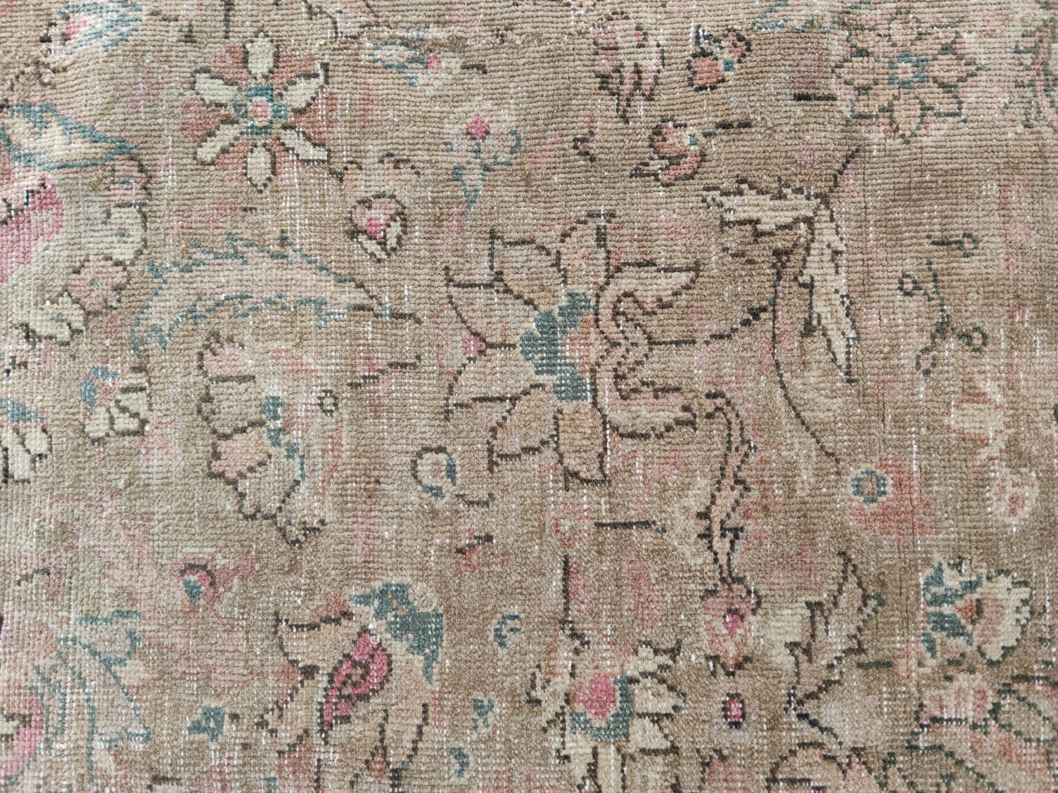 8.5x11 Ft Vintage Handmade Floral Pattern Turkish Wool Area Rug in Tawny Brown 1
