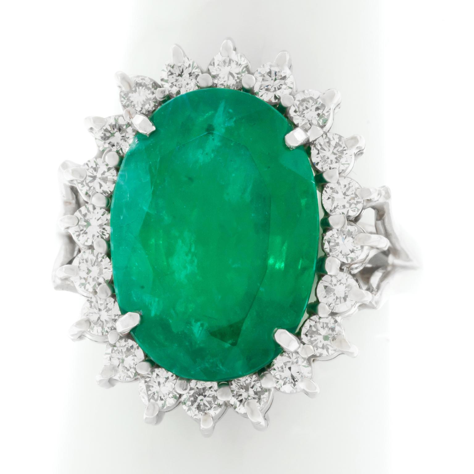 8.50 Carat Emerald and Diamond Set White Gold Ring GIA 4