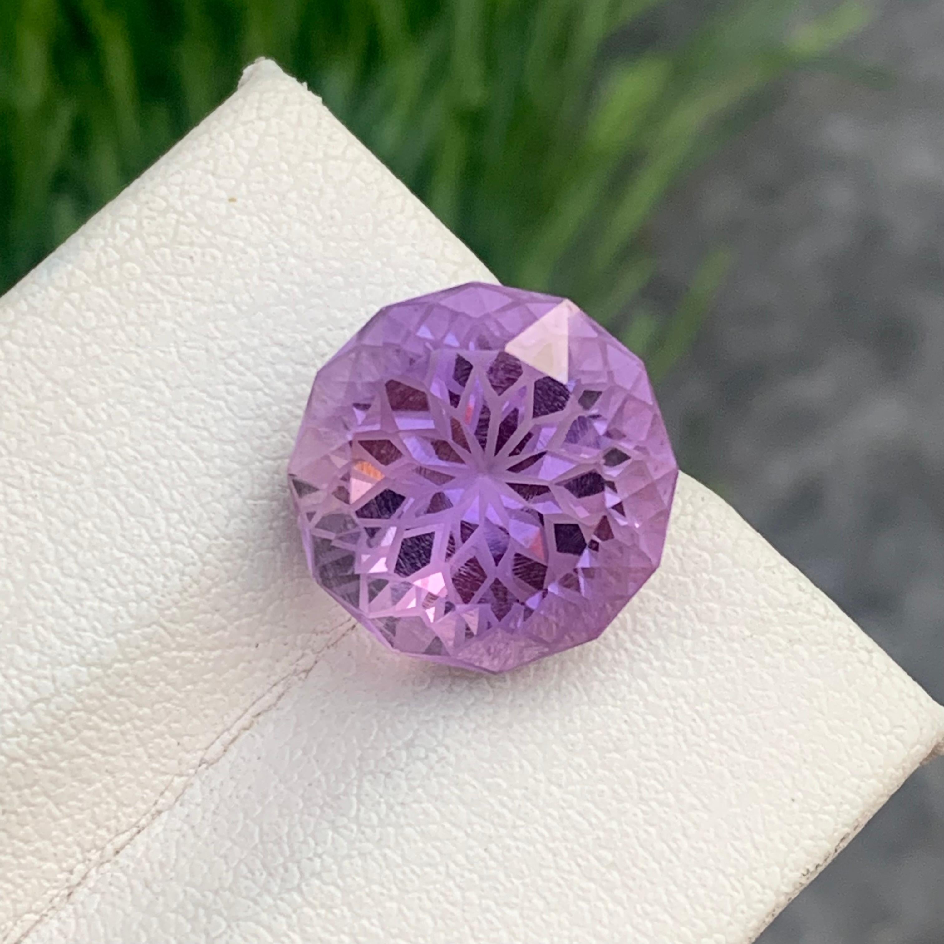 8.50 Carat Gorgeous Natural Loose Round Flower Cut Amethyst Ring Gem from Brazil For Sale 3