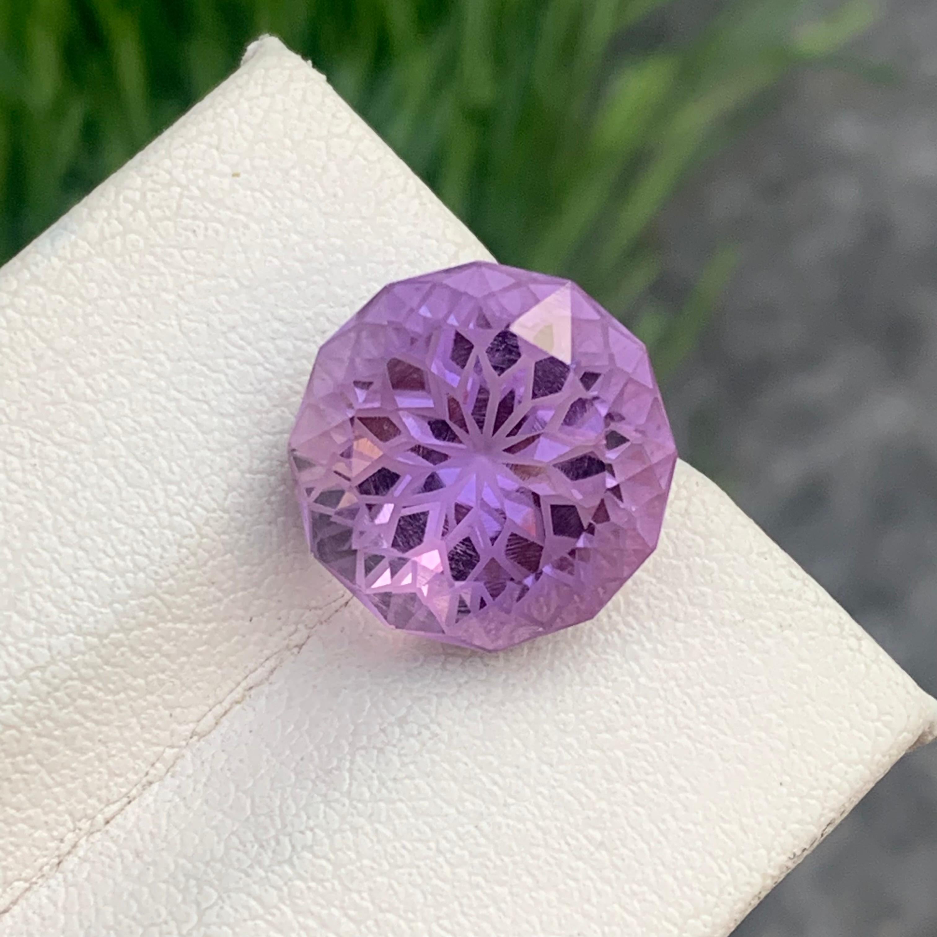 8.50 Carat Gorgeous Natural Loose Round Flower Cut Amethyst Ring Gem from Brazil For Sale 4