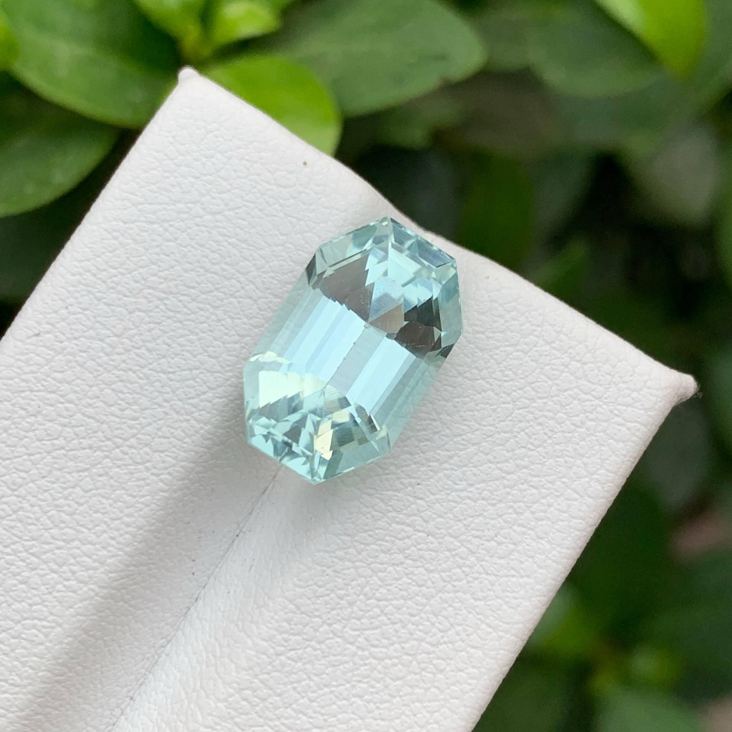 8,50 Karat Natürliche Lose Meer Blauer Aquamarin Stein Smaragd Schliff aus Pakistan für Damen oder Herren im Angebot
