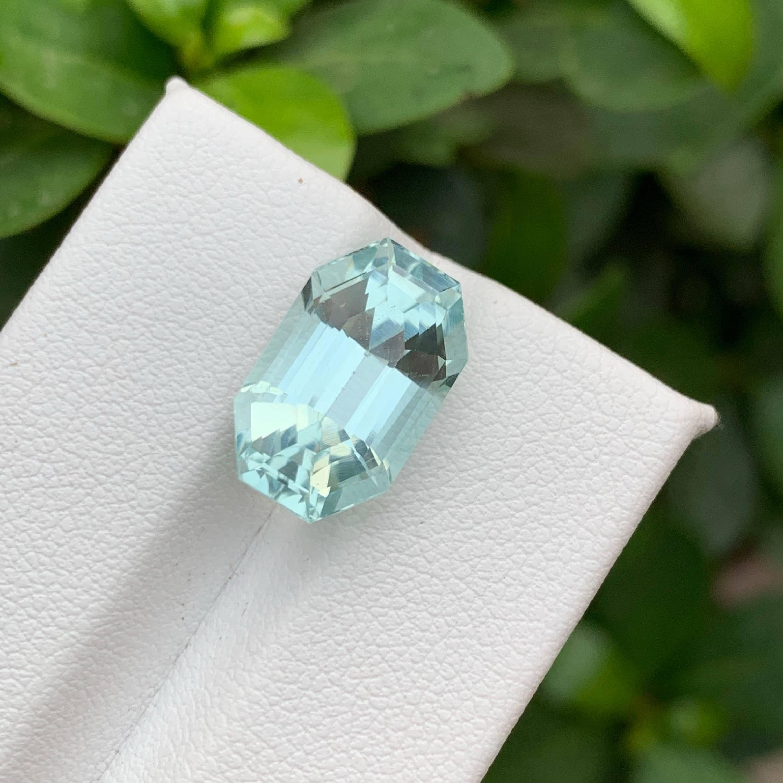 8,50 Karat Natürliche Lose Meer Blauer Aquamarin Stein Smaragd Schliff aus Pakistan im Angebot 1