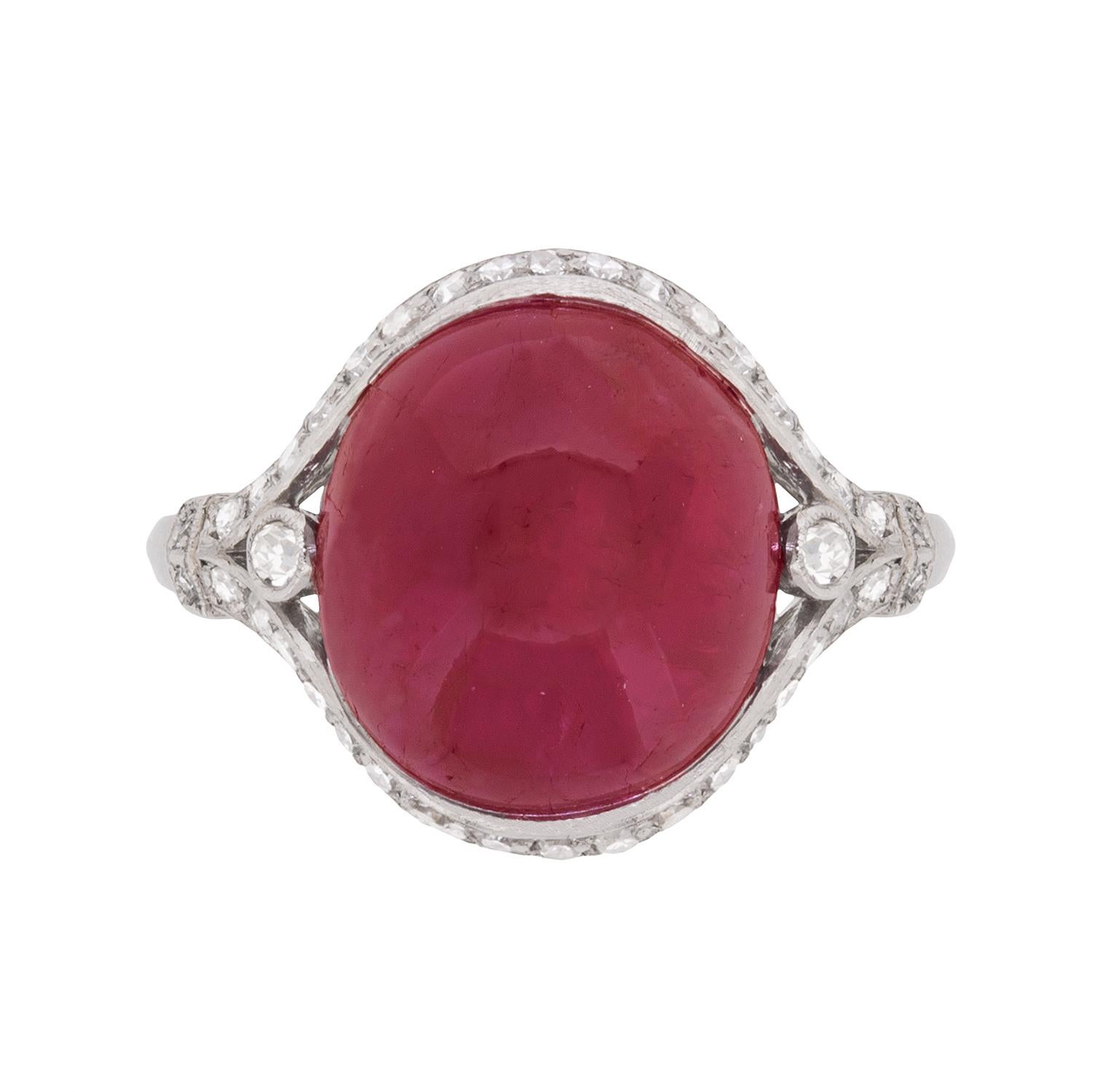 8.50 Carat Ruby Art Deco Dress Ring with Diamonds, circa 1920s