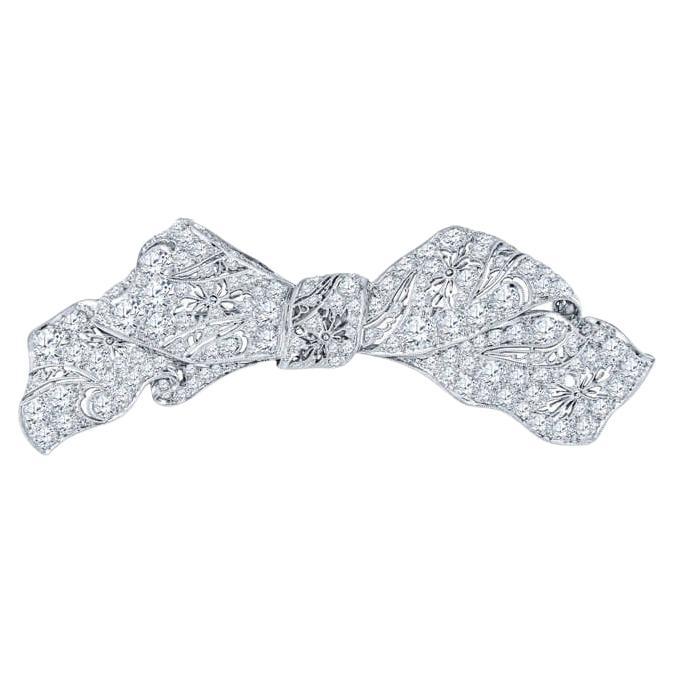 Broche con lazo de diamantes de 8,50 quilates de peso total, platino, vintage