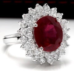 Anillo de oro blanco de 14 quilates con un impresionante rubí rojo de 8,50 quilates y un diamante natural