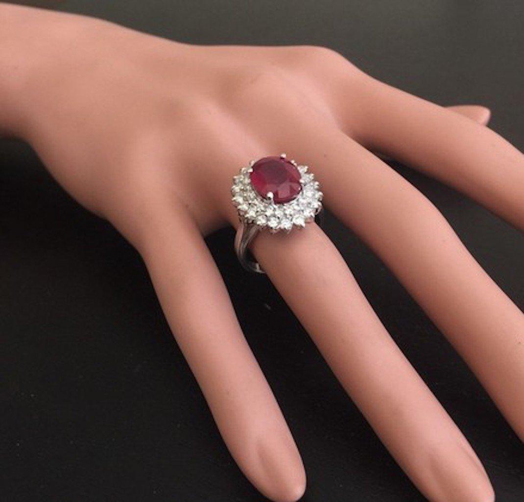 8.50 Carat Impressive Red Ruby and Natural Diamond 14 Karat White Gold Ring For Sale 1