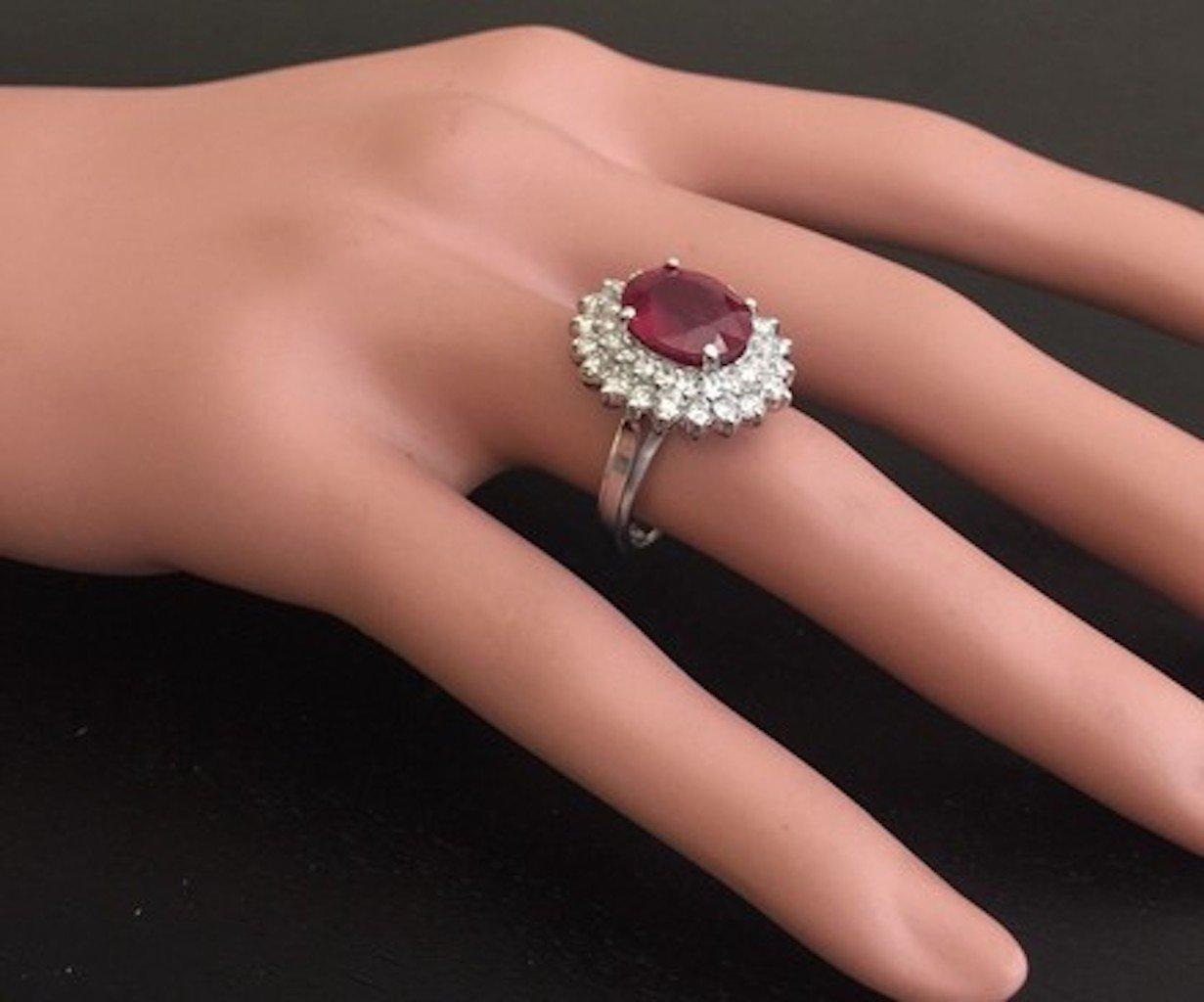 8.50 Carat Impressive Red Ruby and Natural Diamond 14 Karat White Gold Ring For Sale 2