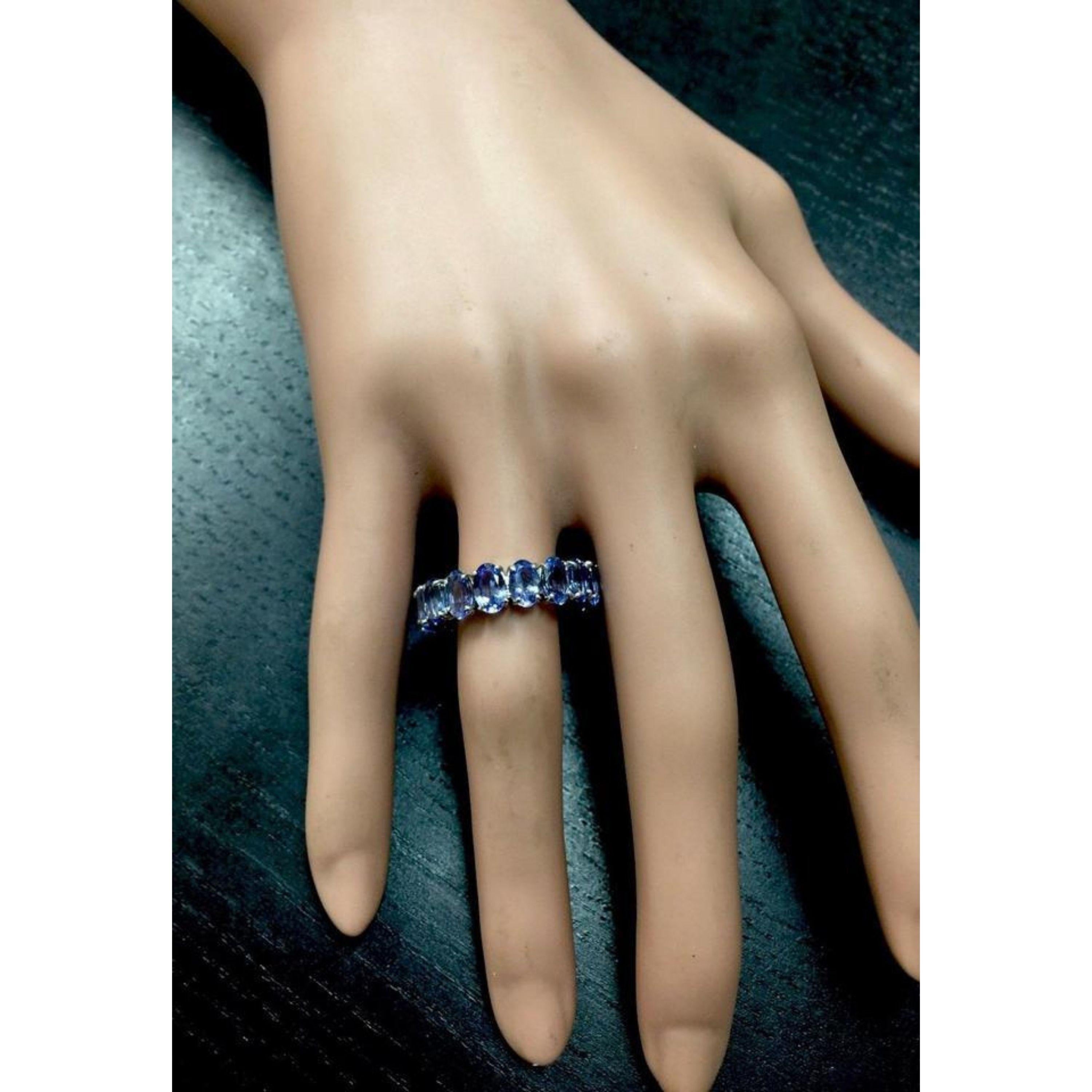Women's 8.50 Carat Natural Very Nice Looking Tanzanite 14 Karat Solid White Gold Ring For Sale