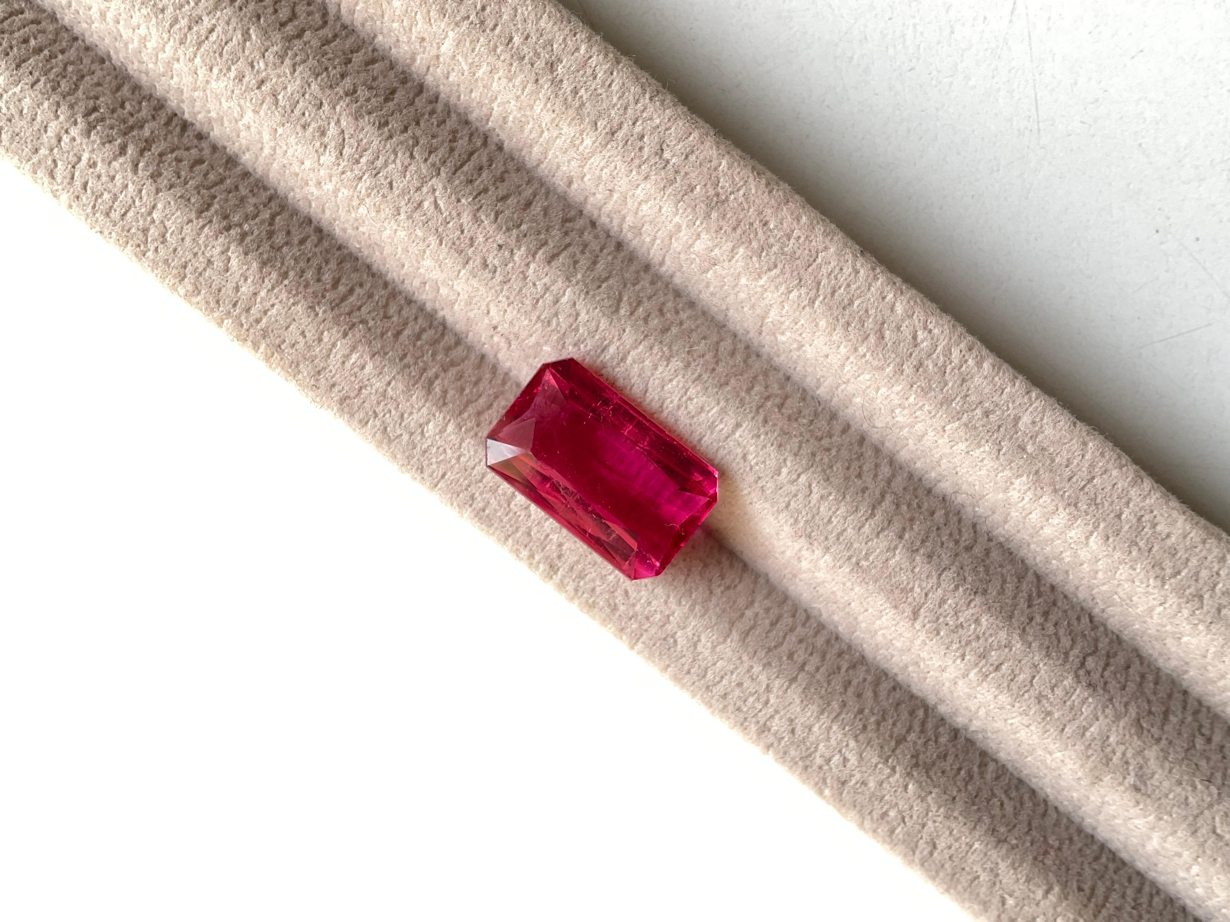 8.50 Carats Rubellite Tourmaline Octa Cut Stone For Fine Jewelry Natural Gem für Damen oder Herren im Angebot