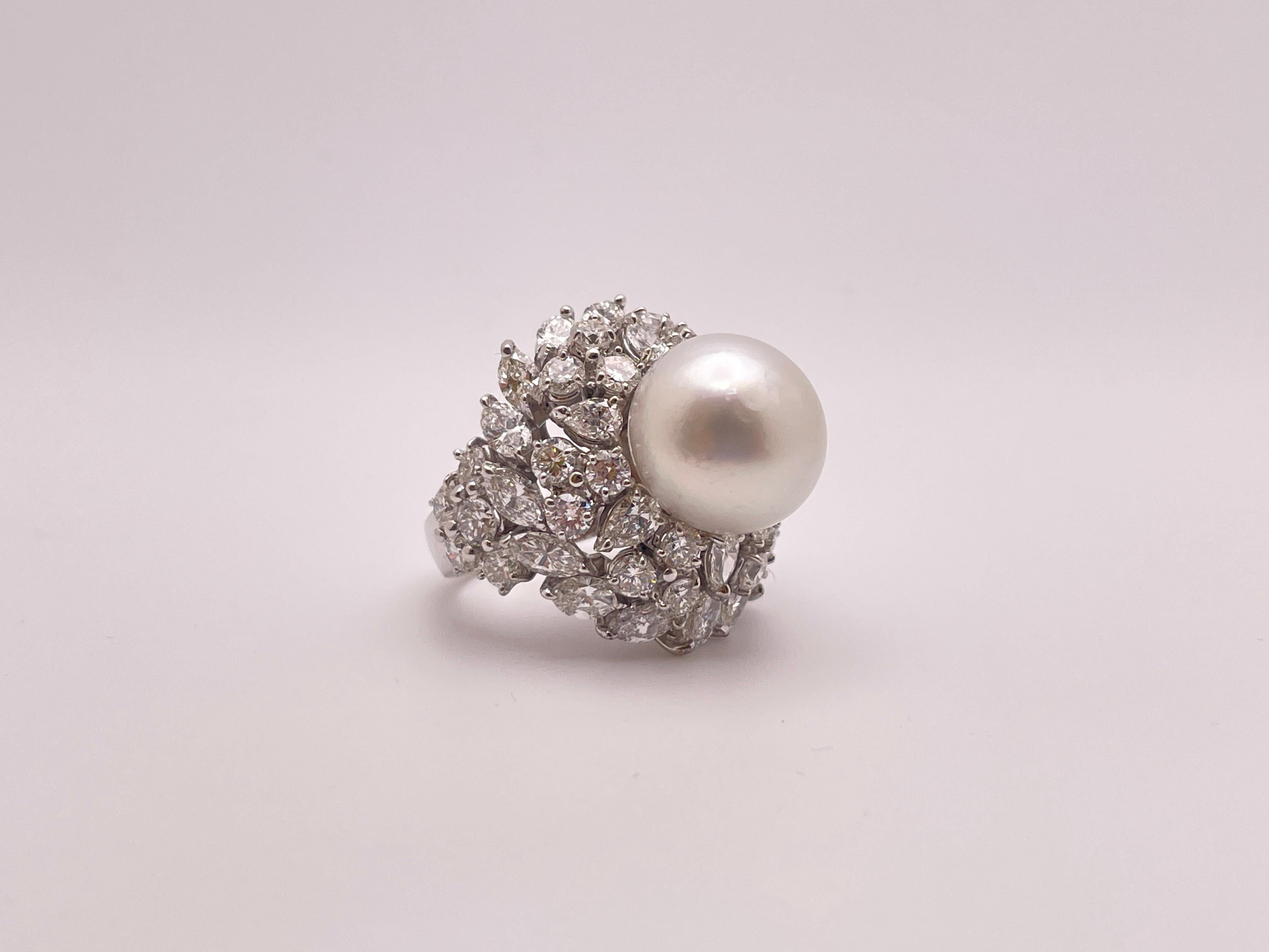 da uomo o donna Anello Ballerina con diamante e perla bianca naturale 8,50 CT in vendita