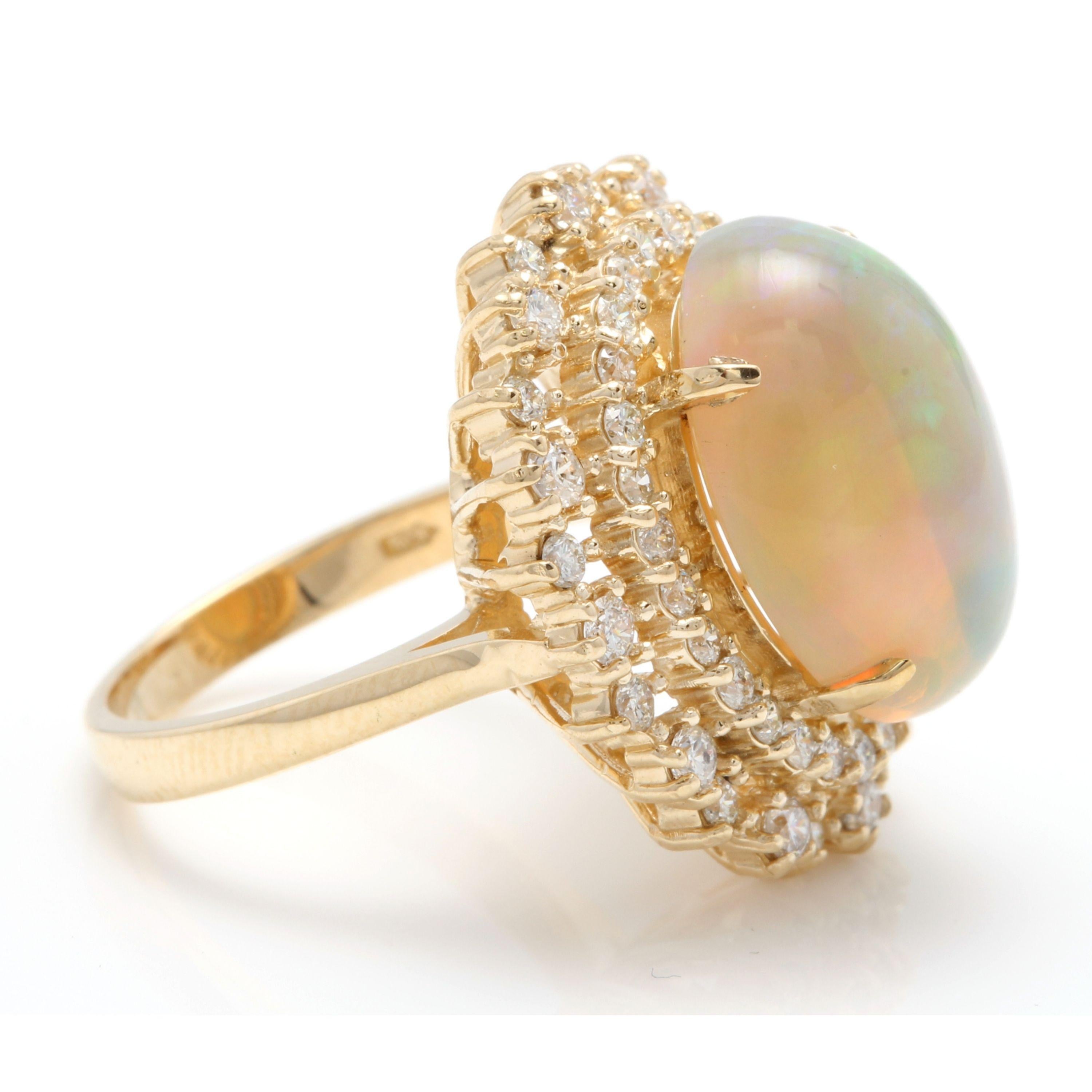 8.50 Quilates Natural Impresionante Opalo Etíope y Diamante Anillo de Oro Macizo de 14 Kilates Corte mixto en venta