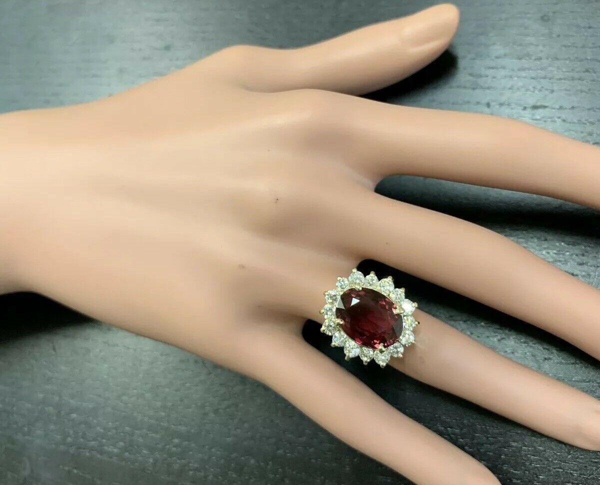 Women's 8.50 Carat Natural Looking Tourmaline and Diamond 14 Karat Solid Gold Ring For Sale