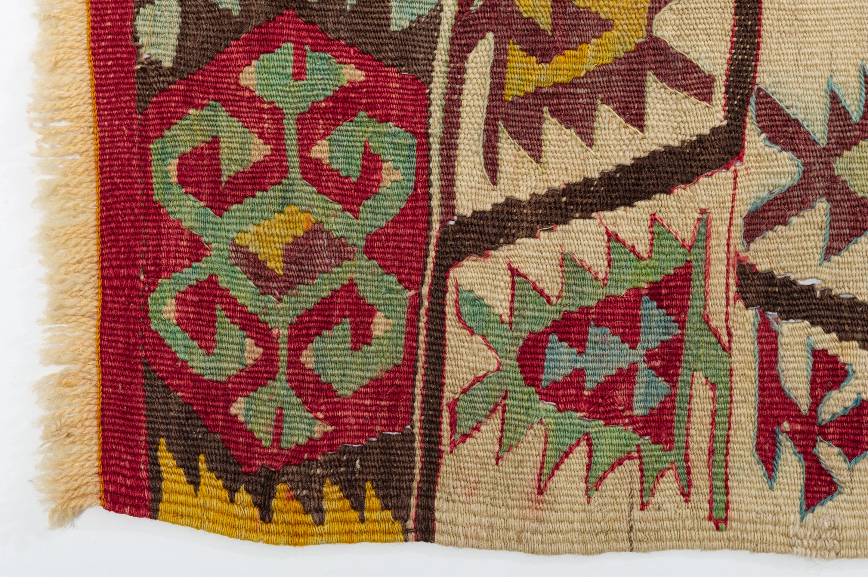  Turkish Old  Kilim KEISSARY In Excellent Condition For Sale In Alessandria, Piemonte