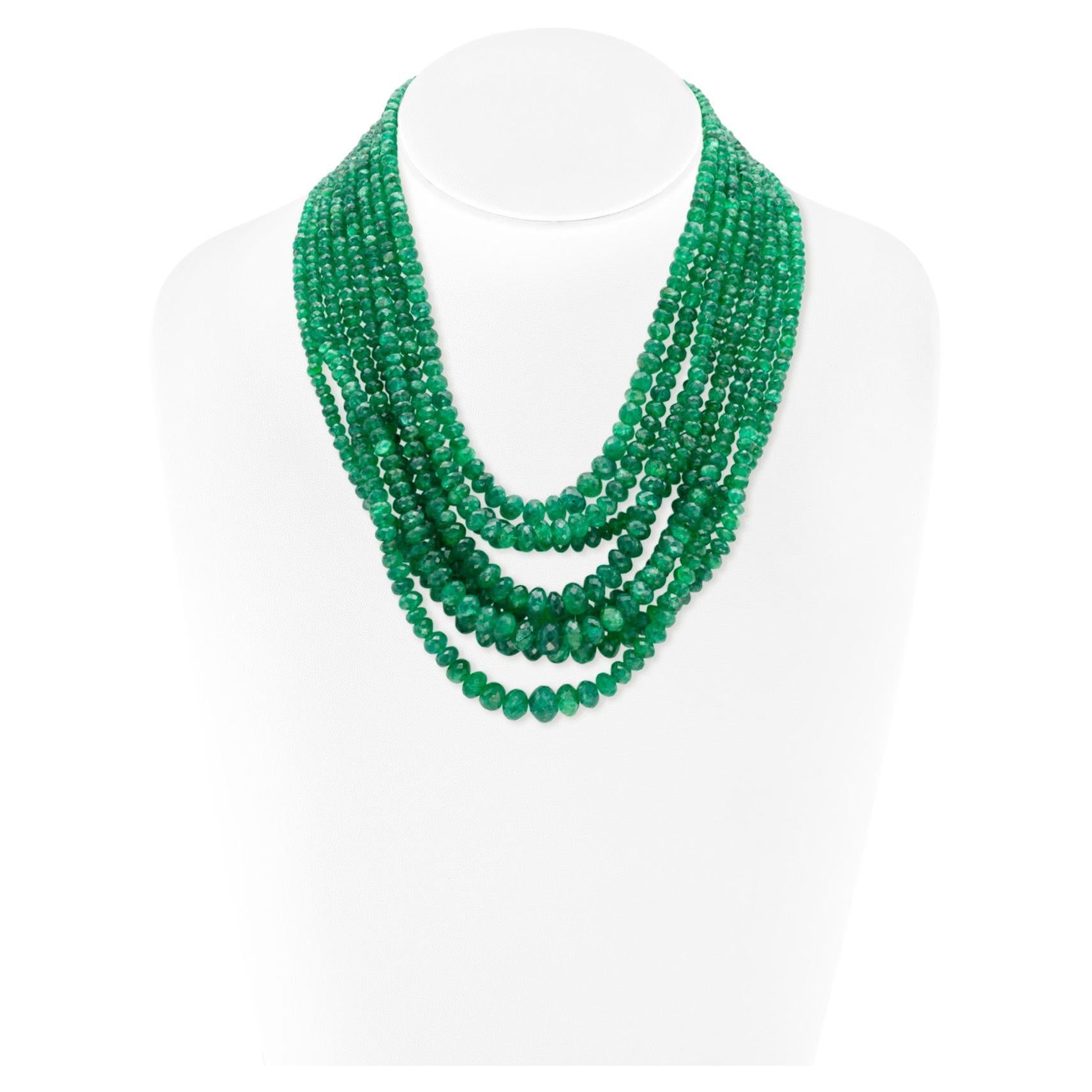 850.00 Carat Emerald Beads Necklace For Sale