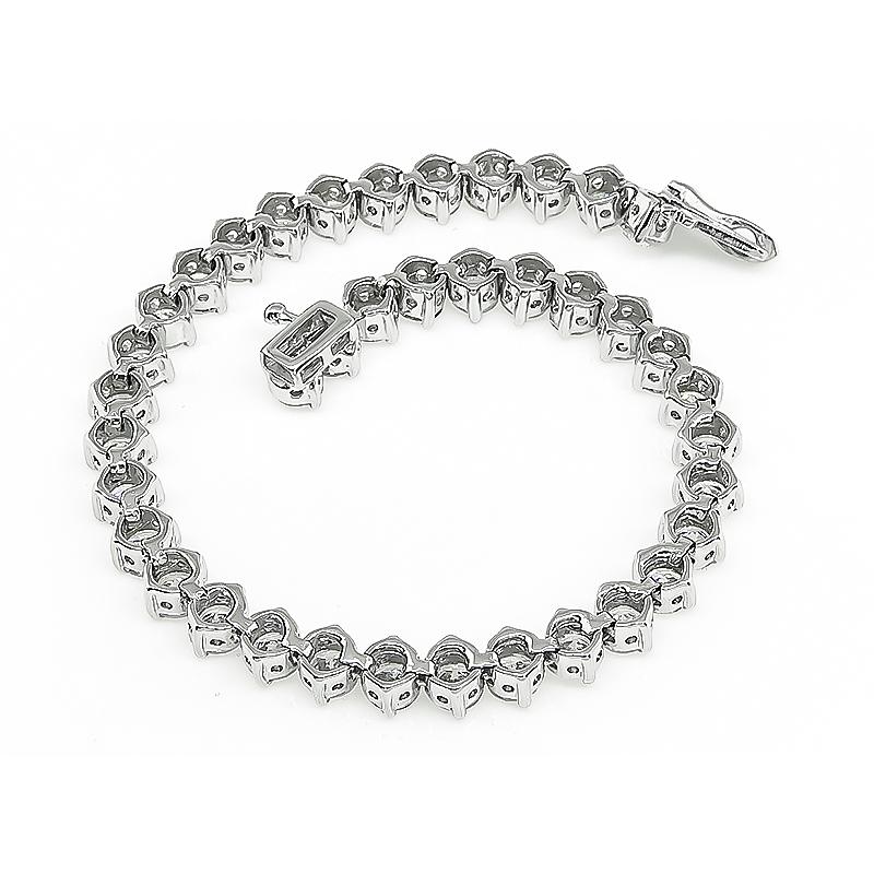8.50 Carat Diamond Tennis Bracelet In Good Condition For Sale In New York, NY