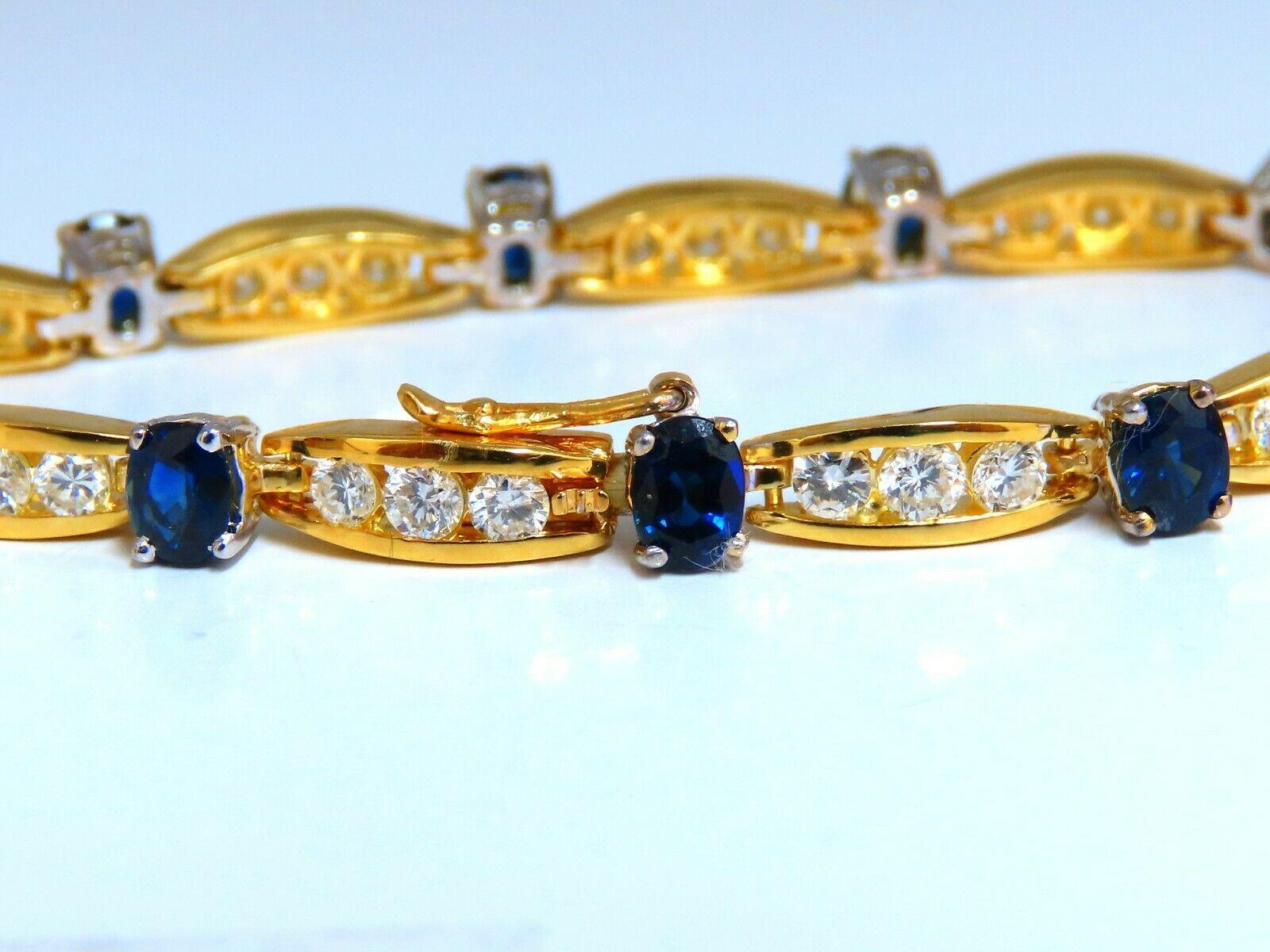 Royal Blues Alternated Tennis Bracelet.

5ct. Natural Blue Sapphires

 & 3.50ct Diamonds bracelet.

Full Round cuts, great sparkle.

Average Each: 4.6 x 3.7mm diameter

Clean Clarity & Transparent.

Vivid Blues and Prime Saturation.

Natural Round