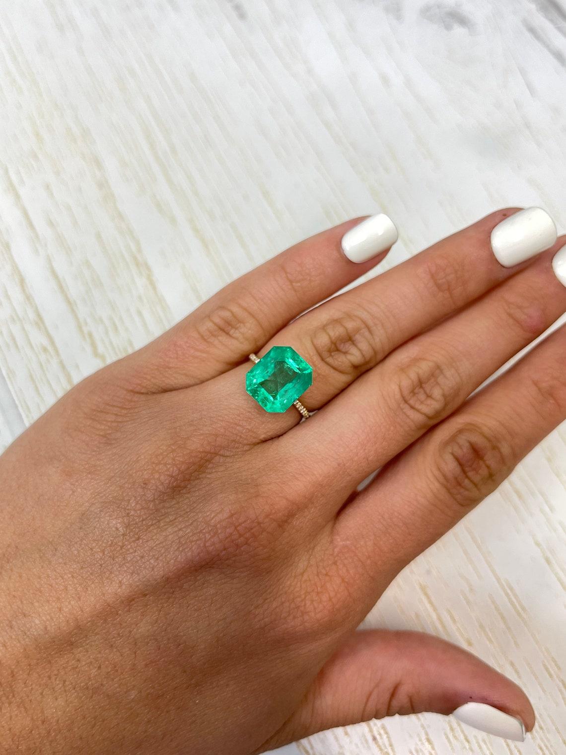 8,51 Karat Classic Smaragdschliff kolumbianischen Smaragd Edelstein mit Minor Öl - Mai im Angebot 3