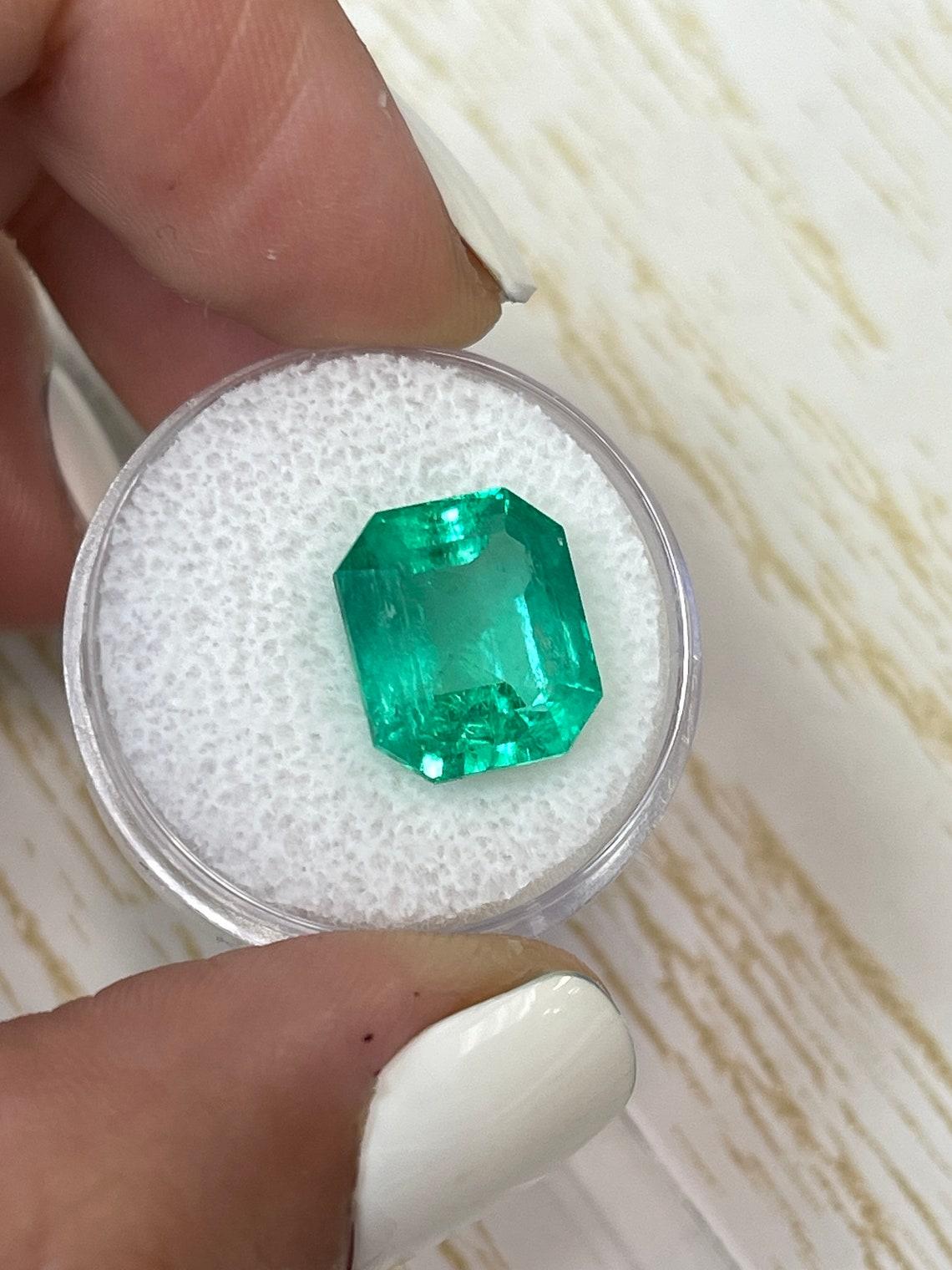 8,51 Karat Classic Smaragdschliff kolumbianischen Smaragd Edelstein mit Minor Öl - Mai Damen im Angebot