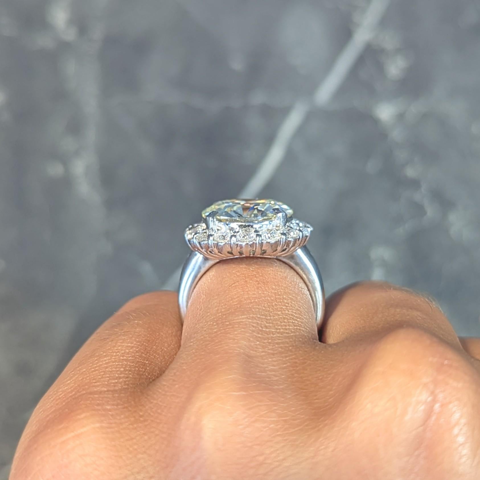 8.51 CTW Antiguo Diamante Corte Europeo Anillo de Compromiso Halo Vintage Platino GIA en venta 9